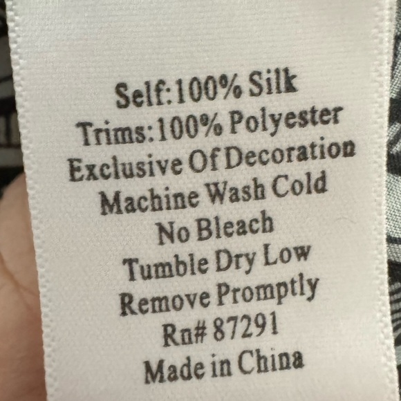 Johnny Was 100% Silk Kaftan Size Medium - Picture 4 of 4